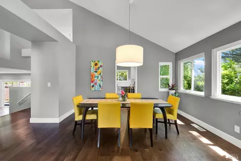 Dining - 3002 Poplar Ct, Fairfield, CA 94533 photo 2 of 9