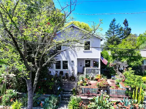 151 Randolph St, Napa, CA 94559