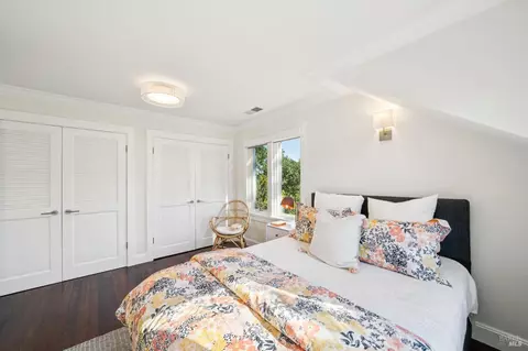 Bedroom - 475 Molino Ave, Mill Valley, CA 94941 photo 5 of 8