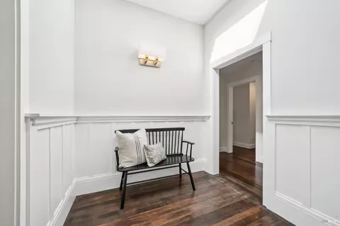 Entry Way - 475 Molino Ave, Mill Valley, CA 94941 photo 4 of 6