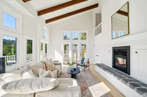 Living - 475 Molino Ave, Mill Valley, CA 94941 photo 3 of 4
