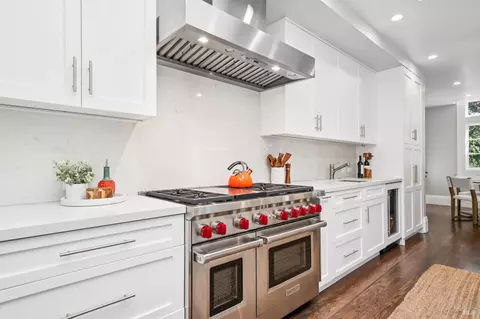 Kitchen - 475 Molino Ave, Mill Valley, CA 94941 photo 2 of 6