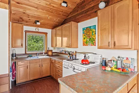 34000 Shimmins Ridge Rd, Willits, CA 95490 photo 10