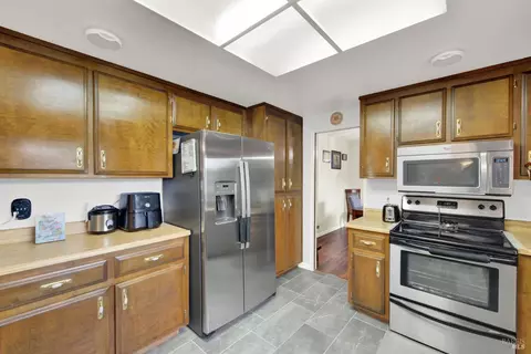 Kitchen - 954 Coventry Ln, Fairfield, CA 94533 photo 3 of 5
