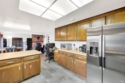 Kitchen - 954 Coventry Ln, Fairfield, CA 94533 photo 5 of 5