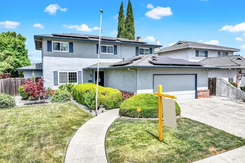 Exterior - 954 Coventry Ln, Fairfield, CA 94533 photo 2 of 18