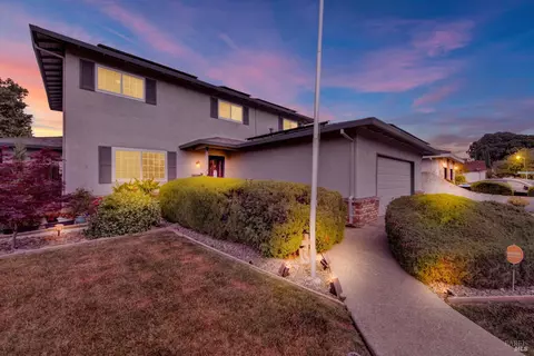 Exterior - 954 Coventry Ln, Fairfield, CA 94533 photo 17 of 18
