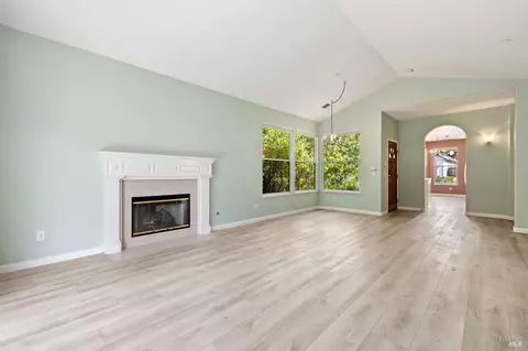 704 Mills Brothers Ct, Windsor, CA 95492 photo 12
