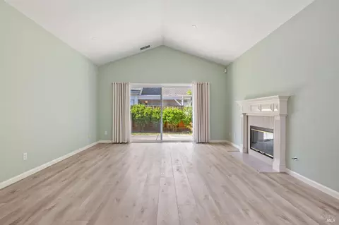 704 Mills Brothers Ct, Windsor, CA 95492 photo 10