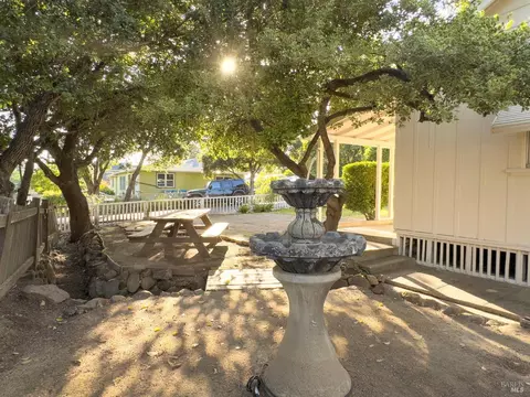 Exterior - 18259 5th Ave, Sonoma, CA 95476 photo 13 of 13