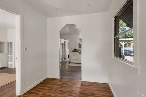 Entry Way - 18259 5th Ave, Sonoma, CA 95476 photo 1 of 3