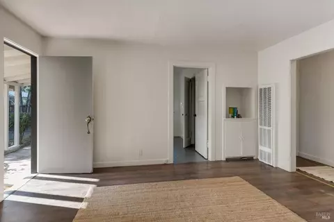 Living - 18259 5th Ave, Sonoma, CA 95476 photo 2 of 3