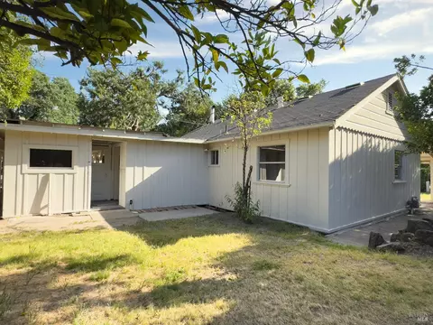 Exterior - 18259 5th Ave, Sonoma, CA 95476 photo 11 of 13