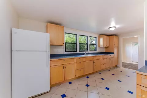Kitchen - 30 W Oak St, Willits, CA 95490 photo 1 of 3