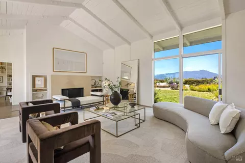 Living - 100 Rolling Hills Rd, Tiburon, CA 94920 photo 2 of 6
