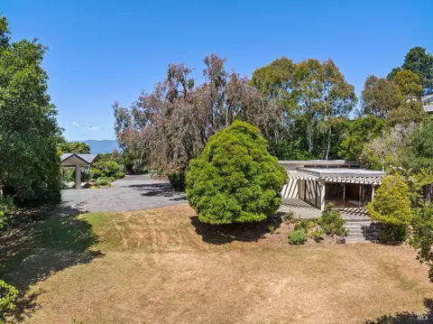 Exterior - 100 Rolling Hills Rd, Tiburon, CA 94920 photo 19 of 20