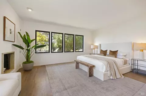 Bedroom - 100 Rolling Hills Rd, Tiburon, CA 94920 photo 1 of 4