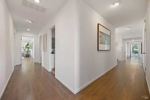 Entry Way - 100 Rolling Hills Rd, Tiburon, CA 94920 photo 3 of 4