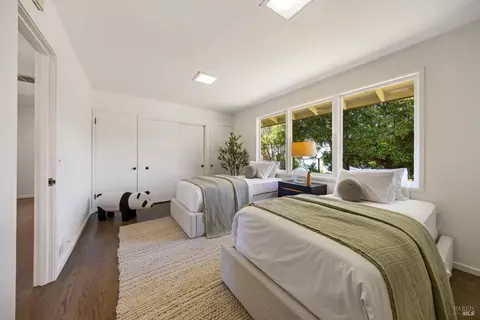Bedroom - 100 Rolling Hills Rd, Tiburon, CA 94920 photo 4 of 4