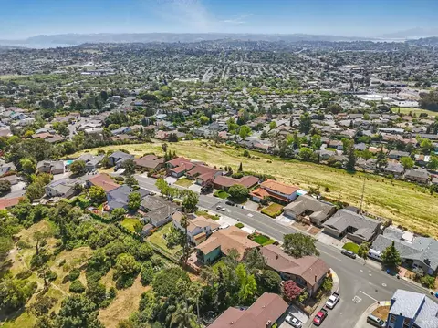 418 Skyline Dr, Vallejo, CA 94591 photo 41