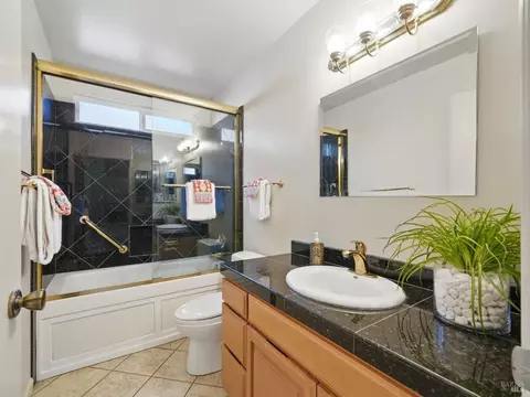 418 Skyline Dr, Vallejo, CA 94591 photo 13