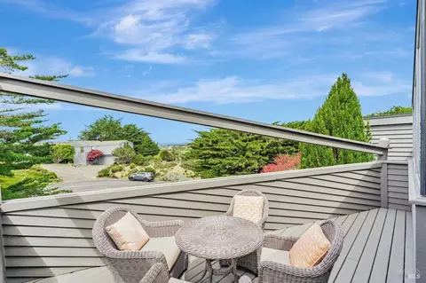 102 Widgen Ct, Bodega Bay, CA 94923 photo 3