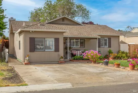 137 Webster St, Vallejo, CA 94591 photo 3