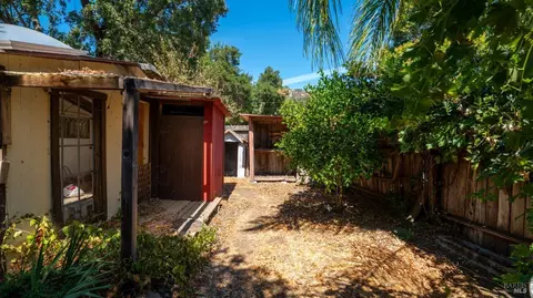 Exterior - 306 Else Way, Cloverdale, CA 95425 photo 9 of 10