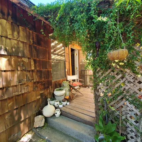 Exterior - 306 Else Way, Cloverdale, CA 95425 photo 4 of 10