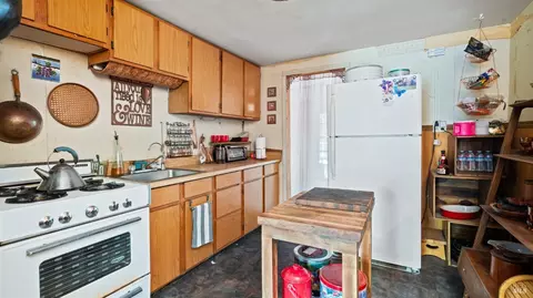 Kitchen - 306 Else Way, Cloverdale, CA 95425 photo 1 of 1