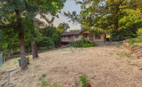 104 Rose Ln, Saint Helena, CA 94574