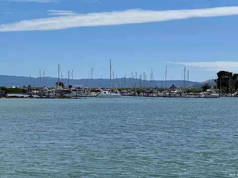 View/Area - 553 Kings Rd, Alameda, CA 94501 photo 5 of 5
