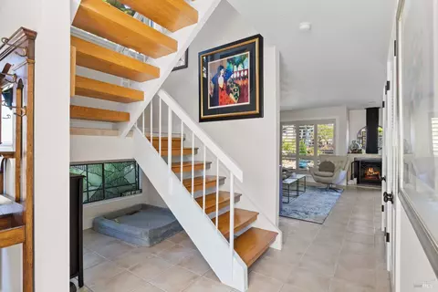 Entry Way - 553 Kings Rd, Alameda, CA 94501 photo 2 of 5