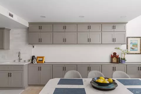 Kitchen - 553 Kings Rd, Alameda, CA 94501 photo 1 of 6
