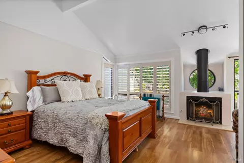 Bedroom - 553 Kings Rd, Alameda, CA 94501 photo 1 of 6