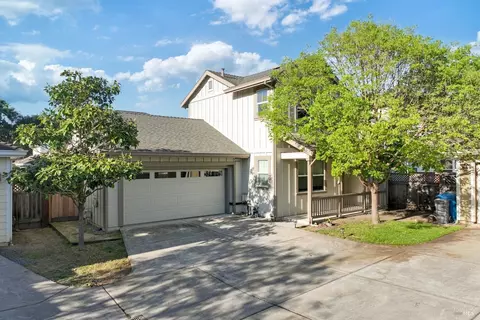 2446 Prairie Ln, Santa Rosa, CA 95403