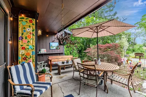 394 Los Alamos Rd, Santa Rosa, CA 95409