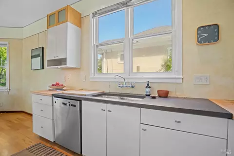 Kitchen - 623 3rd St, Napa, CA 94559 photo 6 of 9