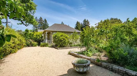 Exterior - 623 3rd St, Napa, CA 94559 photo 8 of 14