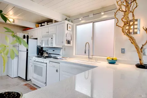 9 W Pier, Sausalito, CA 94965 photo 8