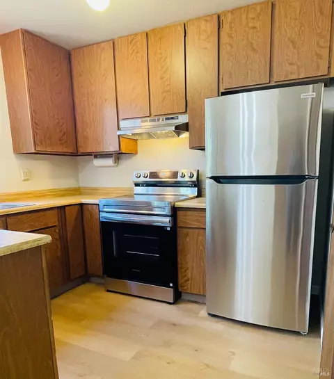 Kitchen - 883 Arbor Ave, Sonoma, CA 95476 photo 2 of 4