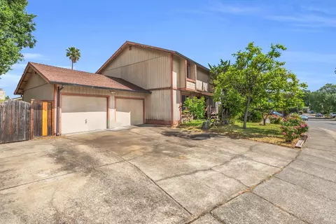 Exterior - 883 Arbor Ave, Sonoma, CA 95476 photo 2 of 8