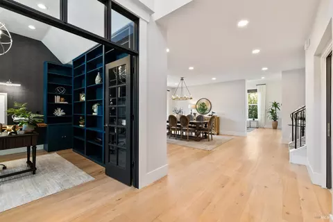 Entry Way - 943 Appleridge Pl, Fairfield, CA 94534 photo 3 of 8