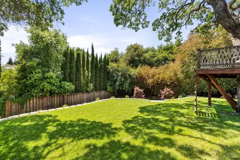 Exterior - 943 Appleridge Pl, Fairfield, CA 94534 photo 17 of 35