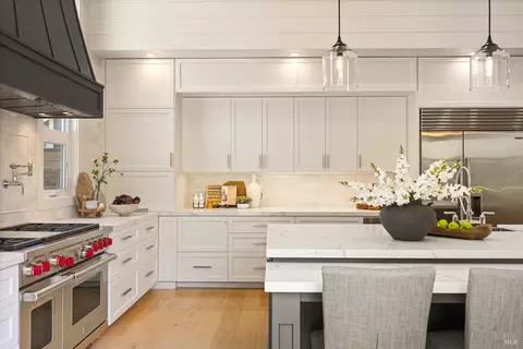 Kitchen - 943 Appleridge Pl, Fairfield, CA 94534 photo 7 of 9