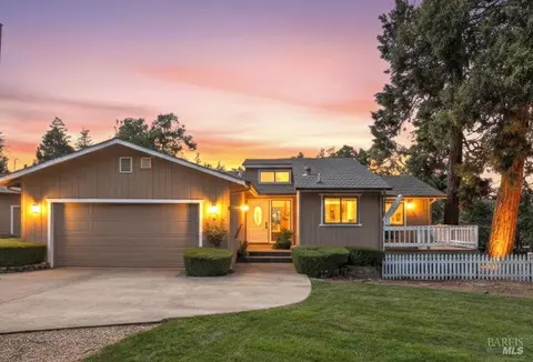276 Brookside Dr, Angwin, CA 94508