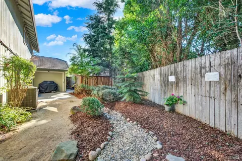 355 Holly Ct, Dixon, CA 95620 photo 41