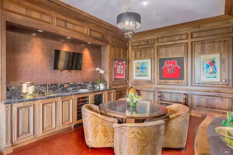 Dining - 175 4th St E, Sonoma, CA 95476 photo 3 of 4