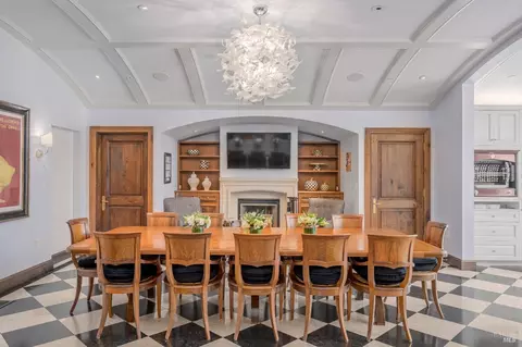Dining - 175 4th St E, Sonoma, CA 95476 photo 2 of 4