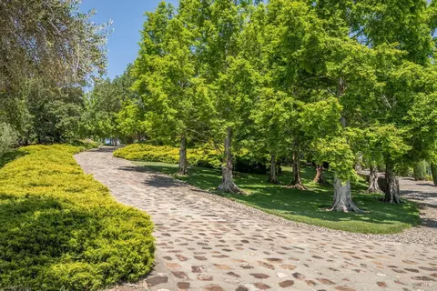 Exterior - 175 4th St E, Sonoma, CA 95476 photo 3 of 19
